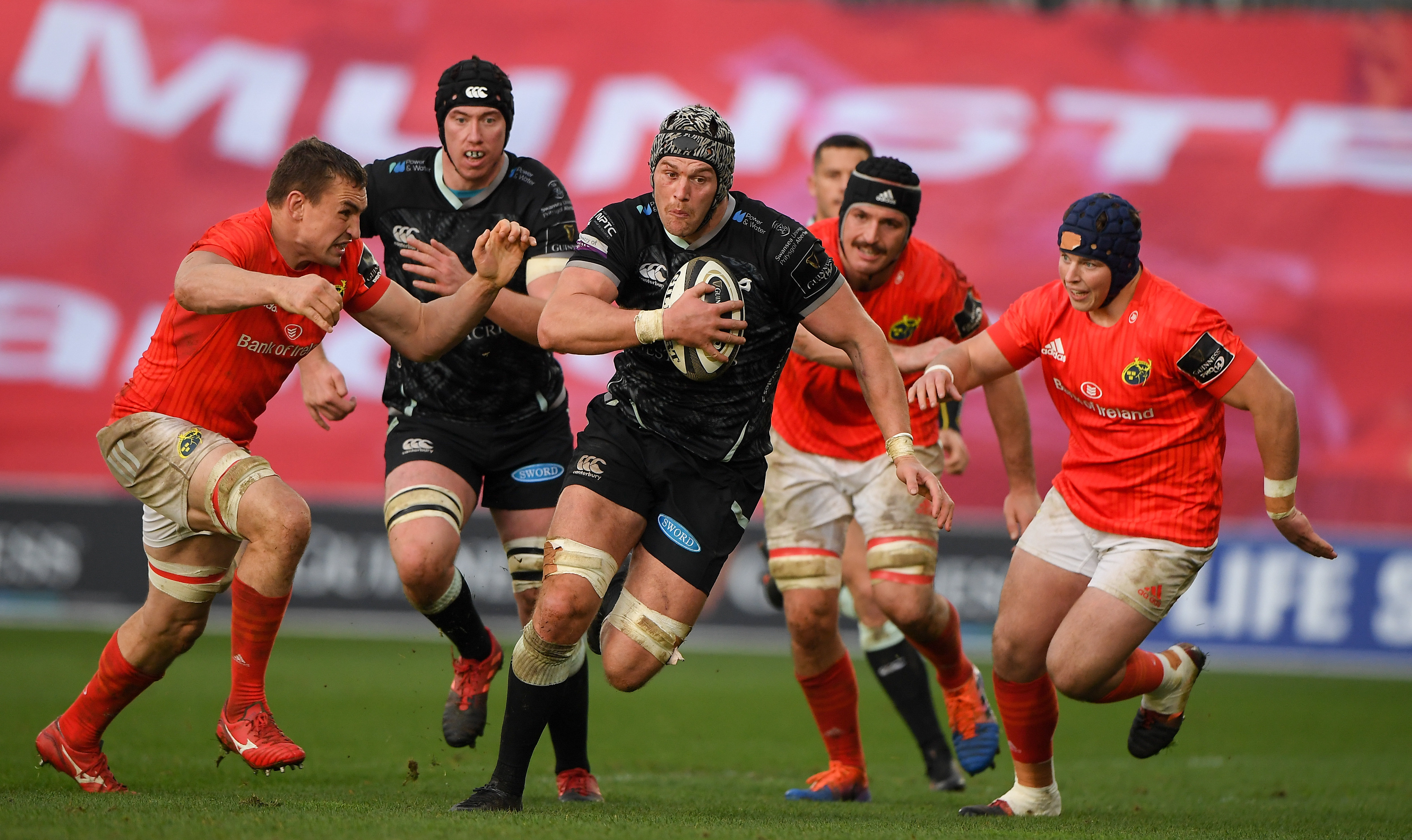 Dan Lydiate v Munster