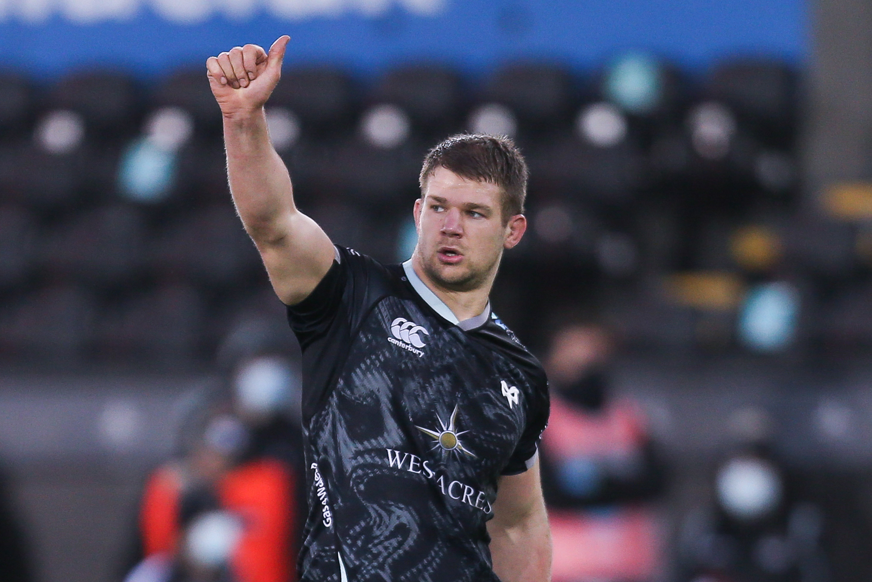 Olly Cracknell Thumb Up