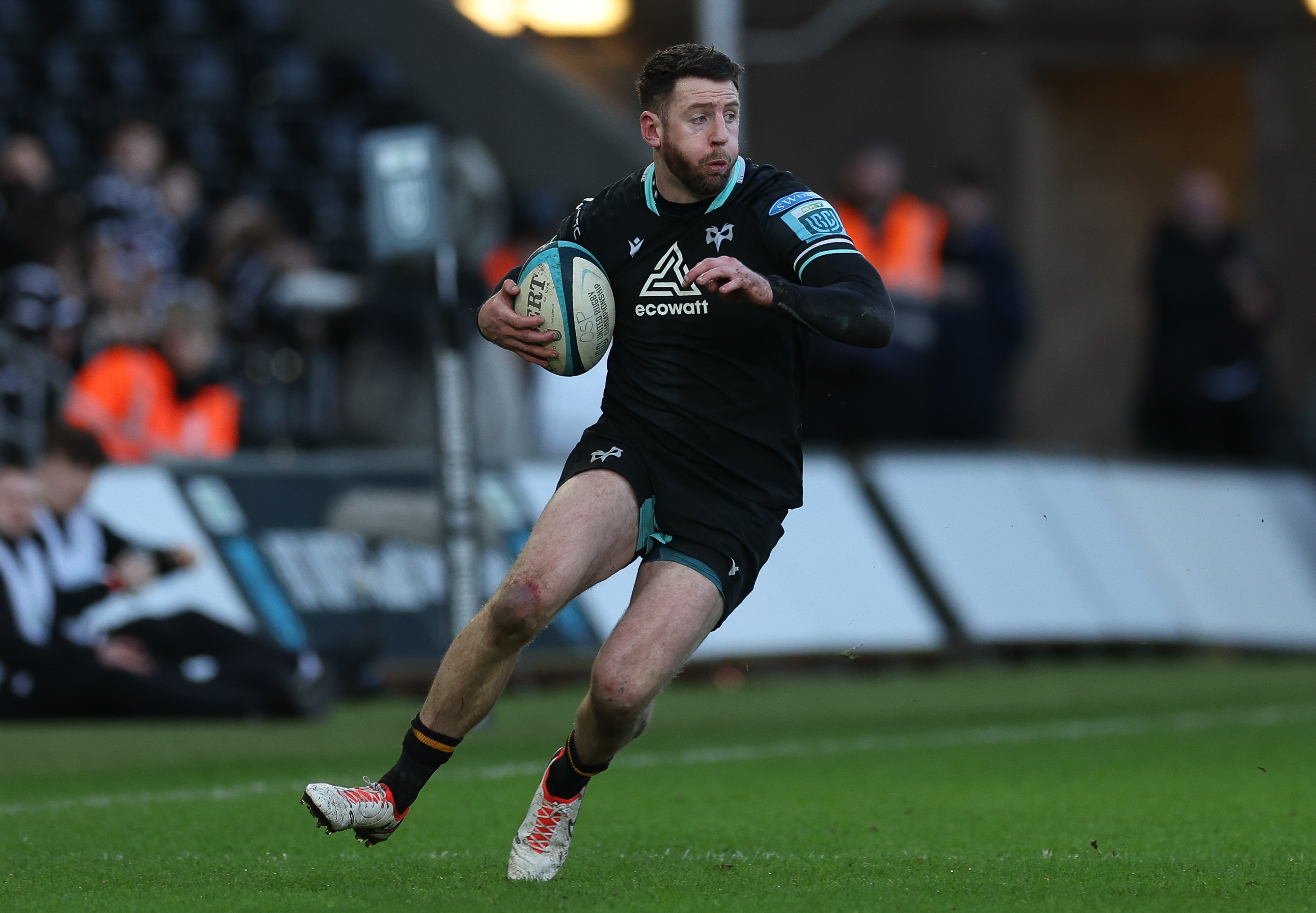 Alex Cuthbert back in action for Ospreys