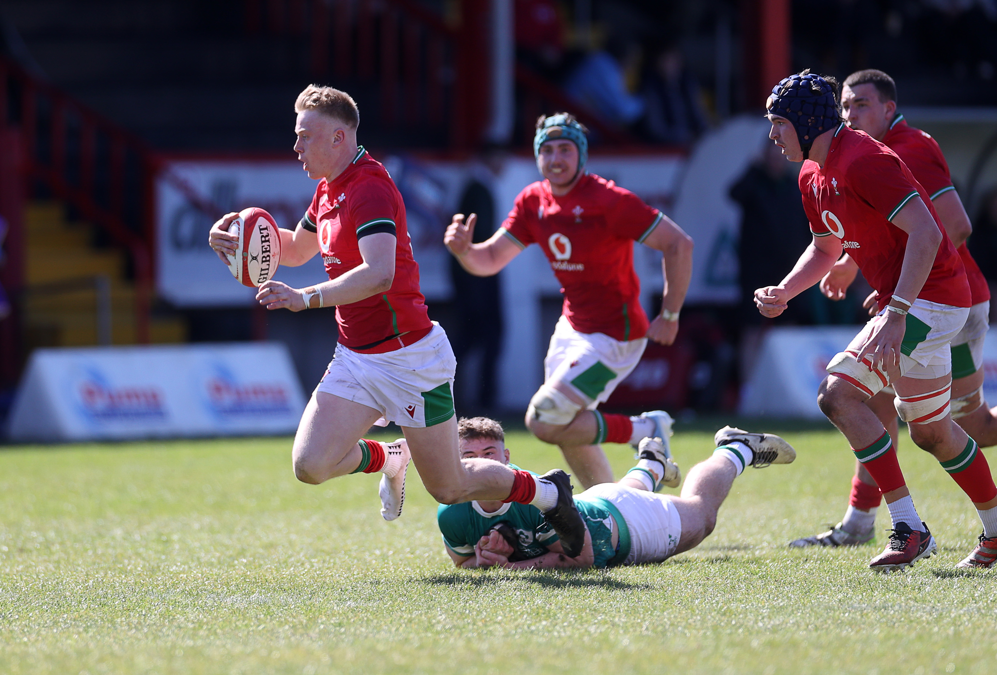 Lewis Edwards makes a break