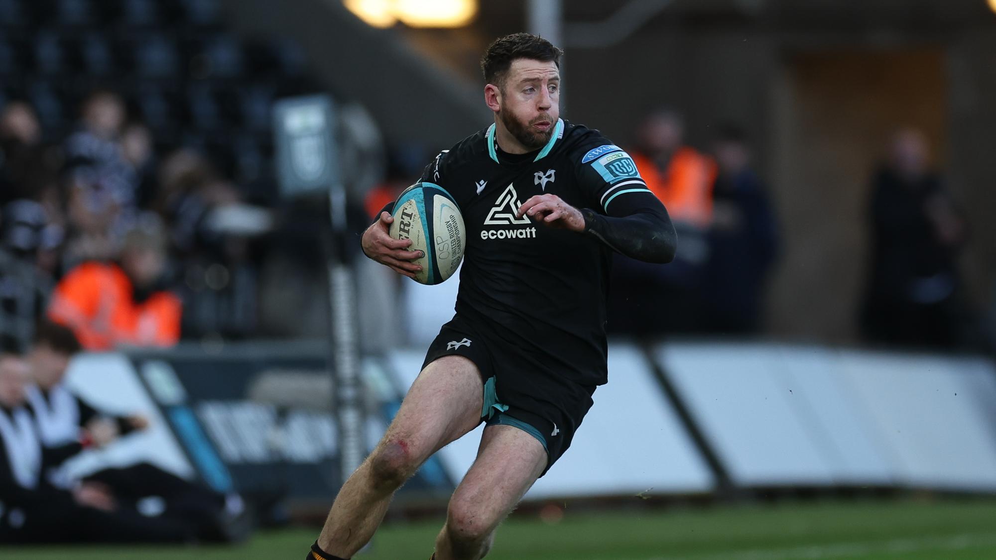 Meet Alex Cuthbert - A busy man on and off the field! | Ospreys