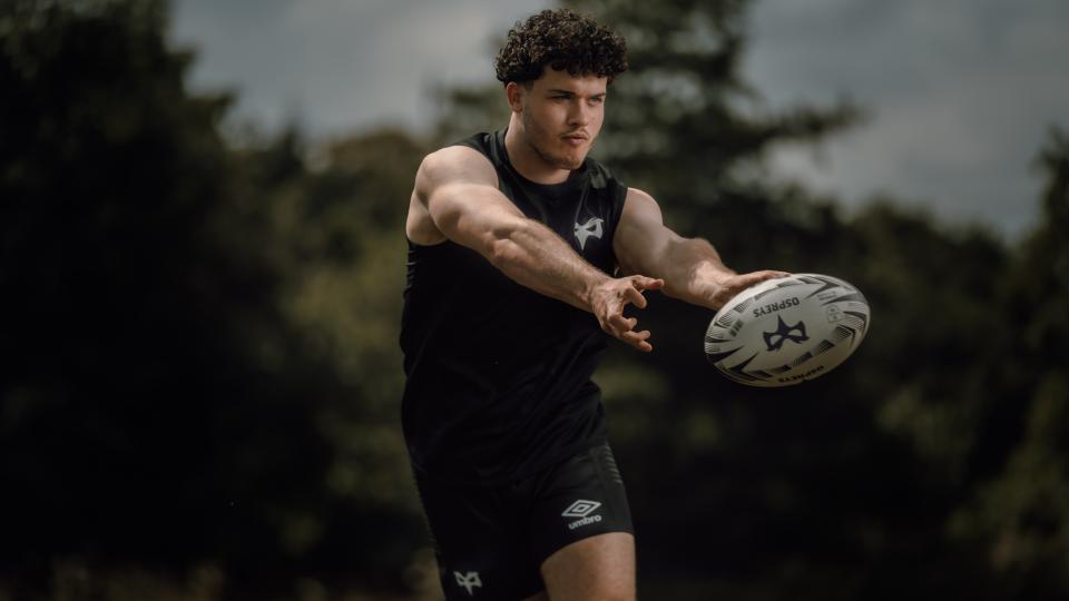 Official Umbro Training Wear