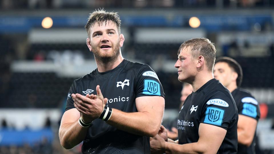 Rhodri Jones clapping