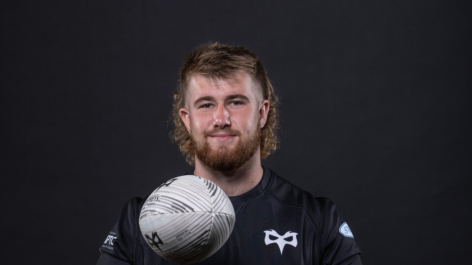 Garyn Phillips Headshot