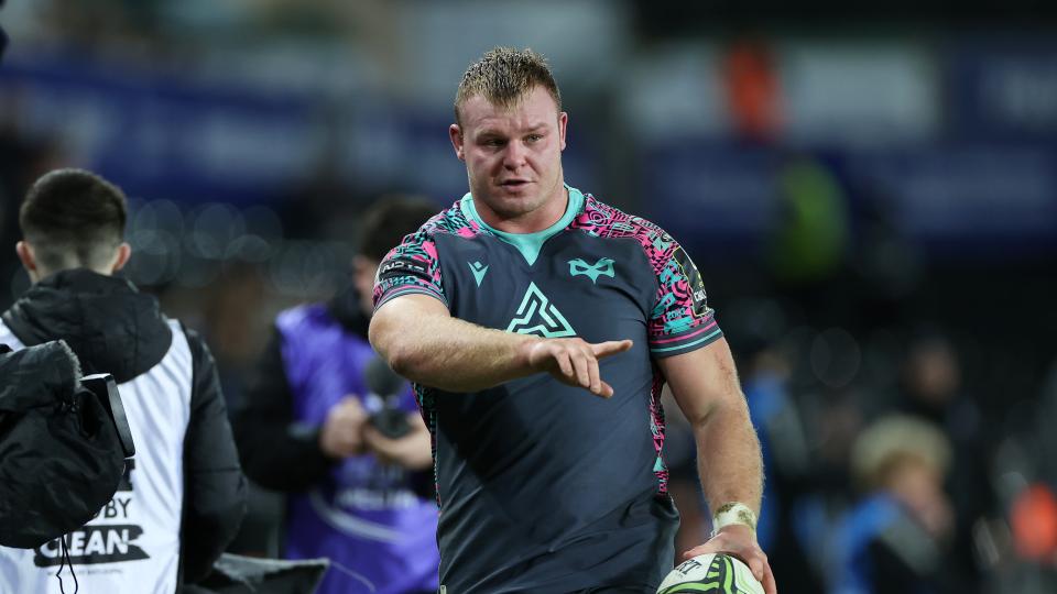 Ospreys v Benetton: Dewi Lake