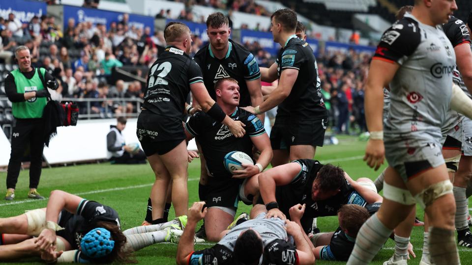 Dewi Lake scores vs Dragons