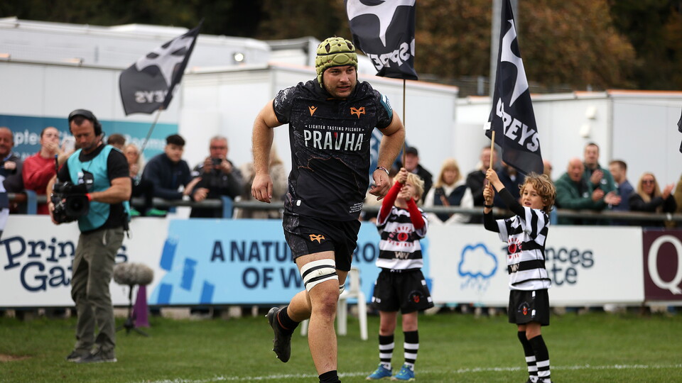 harri deaves runs out at brewery field