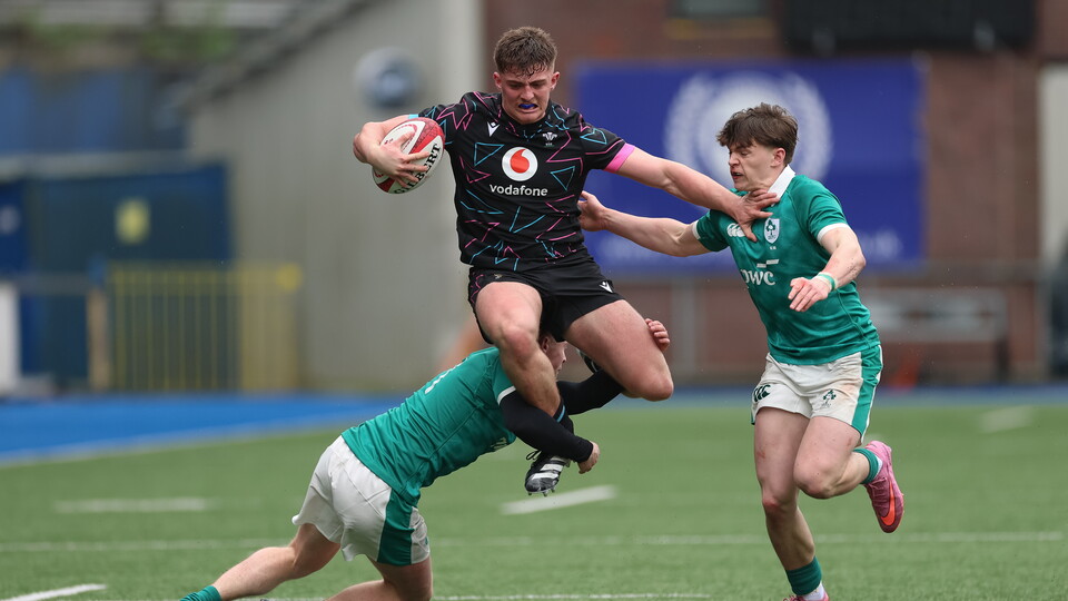 Sam Morgan of Ospreys carries the ball vs Ireland 