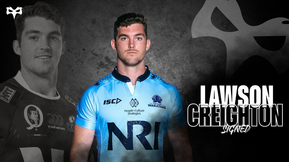 Lawson Creighton signs for the Ospreys