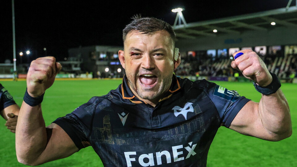 Sam parry celebrates victory over the Dragons 